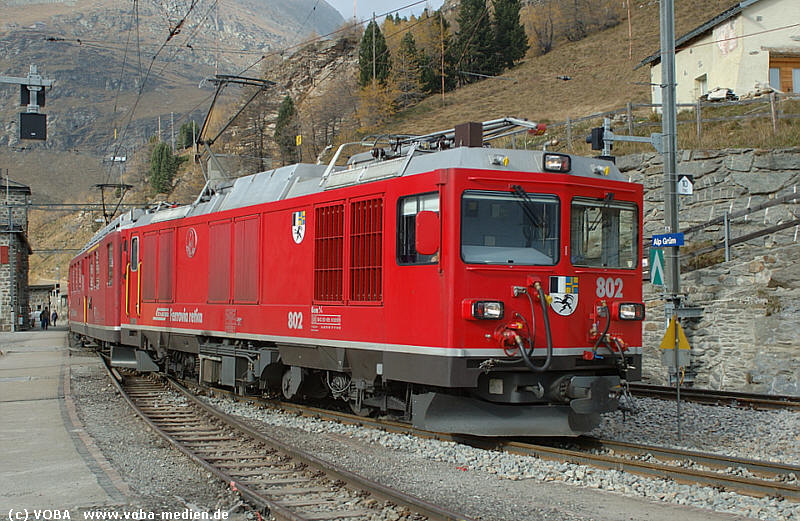 RhB-802-Alp-Gruem-Ausfahrt-VB-800-522