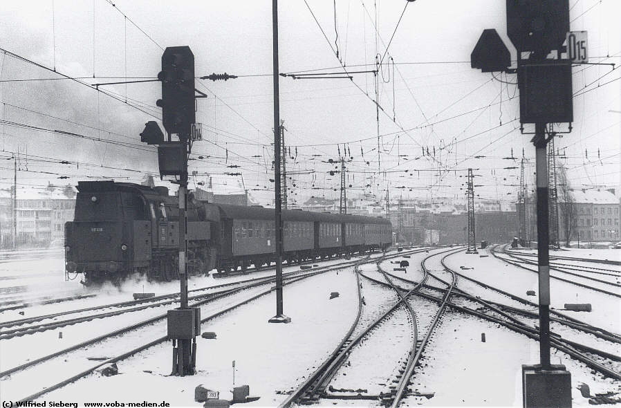 Z-EB-BW-D-65-016-Duesseldorf-Hbf-WS-898-590